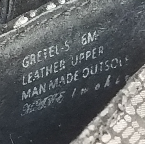 Donald J Pliner metallic lizard-print leather pump - Picture 6 of 8